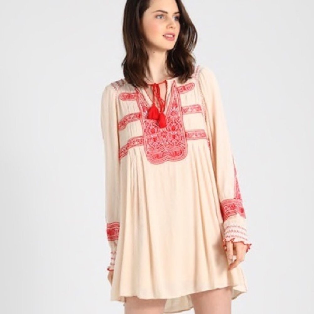 NWT Free People Wind Willow Embroidered Peasant Dress Size Small